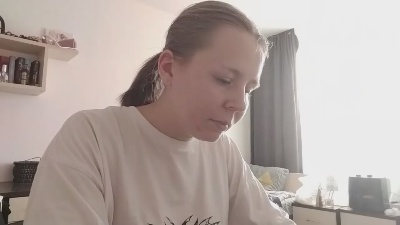 LisaBrackley live cam on Cam4