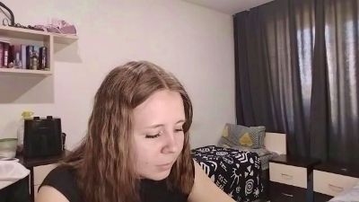 LisaBrackley live cam on Cam4