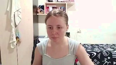 LisaBrackley live cam on Cam4