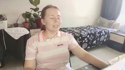LisaBrackley live cam on Cam4