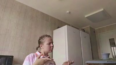 LisaBrackley live cam on Cam4