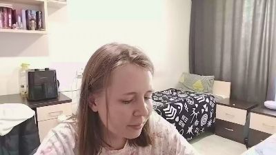 LisaBrackley live cam on Cam4