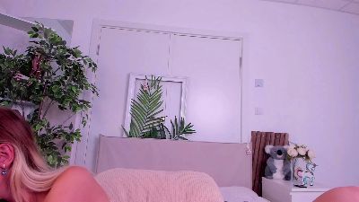 Lisa_Bunny live cam on Cam4