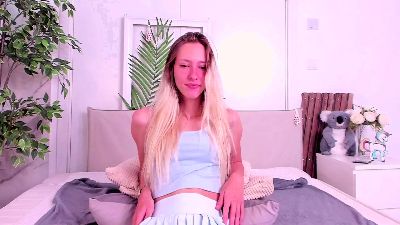 Lisa_Bunny live cam on Cam4