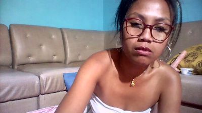 Lisahsexyhot live cam on Cam4
