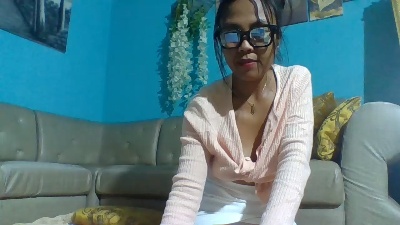 Lisahsexyhot live cam on Cam4