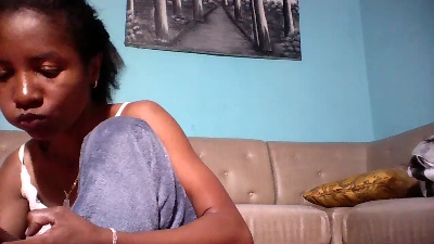 Lisahsexyhot live cam on Cam4