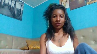Lisahsexyhot live cam on Cam4
