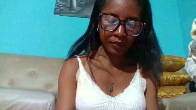 Lisahsexyhot live cam on Cam4