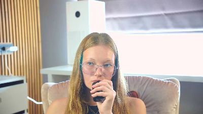 LisandraWiss live cam on Cam4