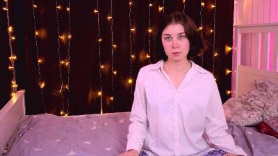 LisbethMcleon live cam on Cam4