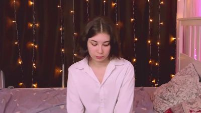 LisbethMcleon live cam on Cam4