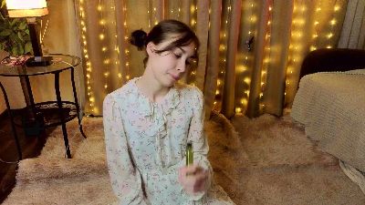 LisbethMcleon live cam on Cam4