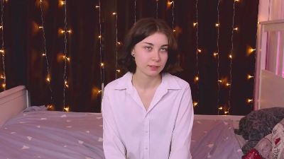 LisbethMcleon live cam on Cam4