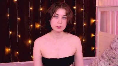 LisbethMcleon live cam on Cam4