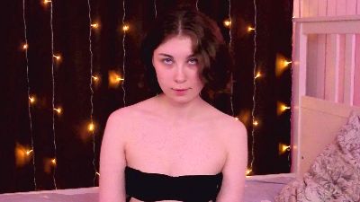 LisbethMcleon live cam on Cam4