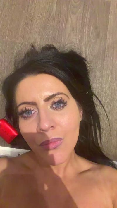 Lismarie20 live cam on Cam4