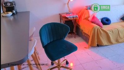 LissaBoob live cam on Cam4