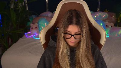 Lissaa_Moon live cam on Cam4
