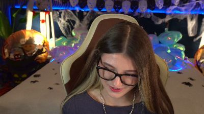 Lissaa_Moon live cam on Cam4