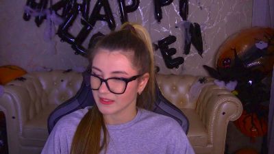 Lissaa_Moon live cam on Cam4