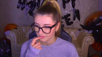 Lissaa_Moon live cam on Cam4