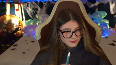 Lissaa_Moon live cam on Cam4