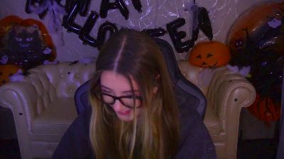 Lissaa_Moon live cam on Cam4