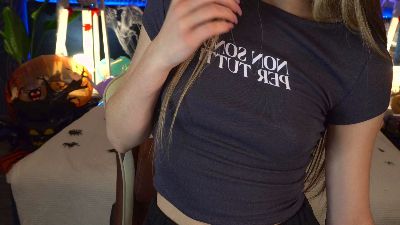 Lissaa_Moon live cam on Cam4