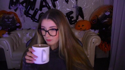 Lissaa_Moon live cam on Cam4