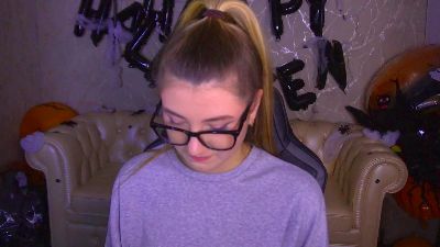 Lissaa_Moon live cam on Cam4