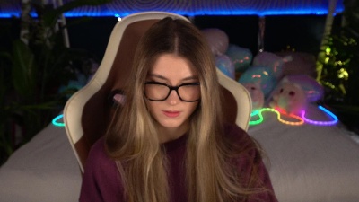 Lissaa_Moon live cam on Cam4
