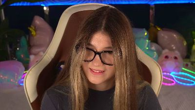 Lissaa_Moon live cam on Cam4