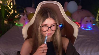 Lissaa_Moon live cam on Cam4