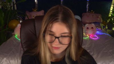 Lissaa_Moon live cam on Cam4