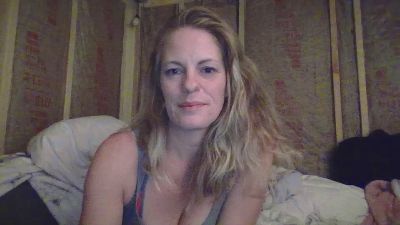 LittleChrisie live cam on Cam4