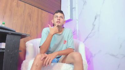 LittleJordi live cam on Cam4