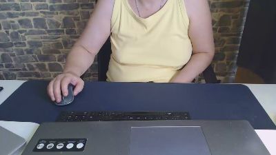 LittlePhoenix live cam on Cam4