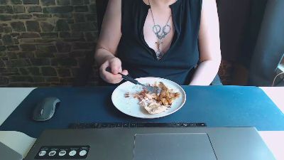 LittlePhoenix live cam on Cam4