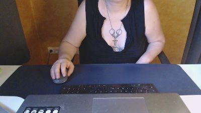 LittlePhoenix live cam on Cam4