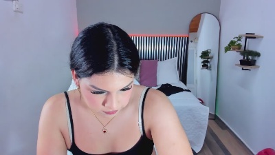 Little_Alii live cam on Cam4