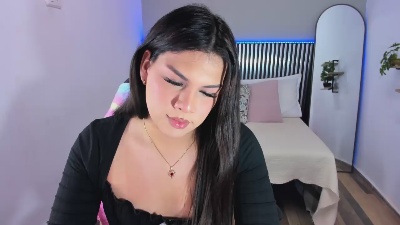 Little_Alii live cam on Cam4