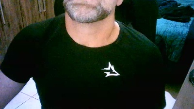 Little_Bear46 live cam on Cam4