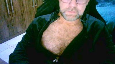 Little_Bear46 live cam on Cam4
