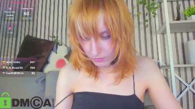 Little_Chips live cam on Cam4