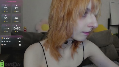 Little_Chips live cam on Cam4