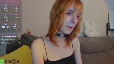 Little_Chips live cam on Cam4