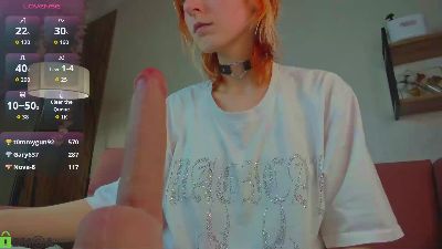 Little_Chips live cam on Cam4