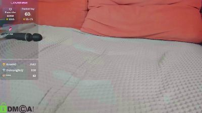 Little_Chips live cam on Cam4