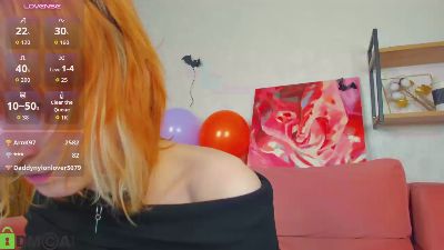 Little_Chips live cam on Cam4